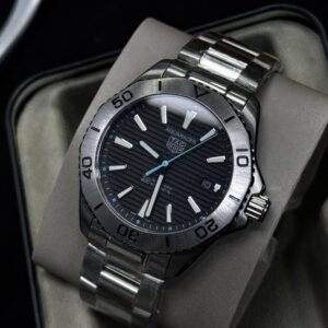 TAG Heuer Aquaracer Solargraph 200m – Black Dial Date Watch