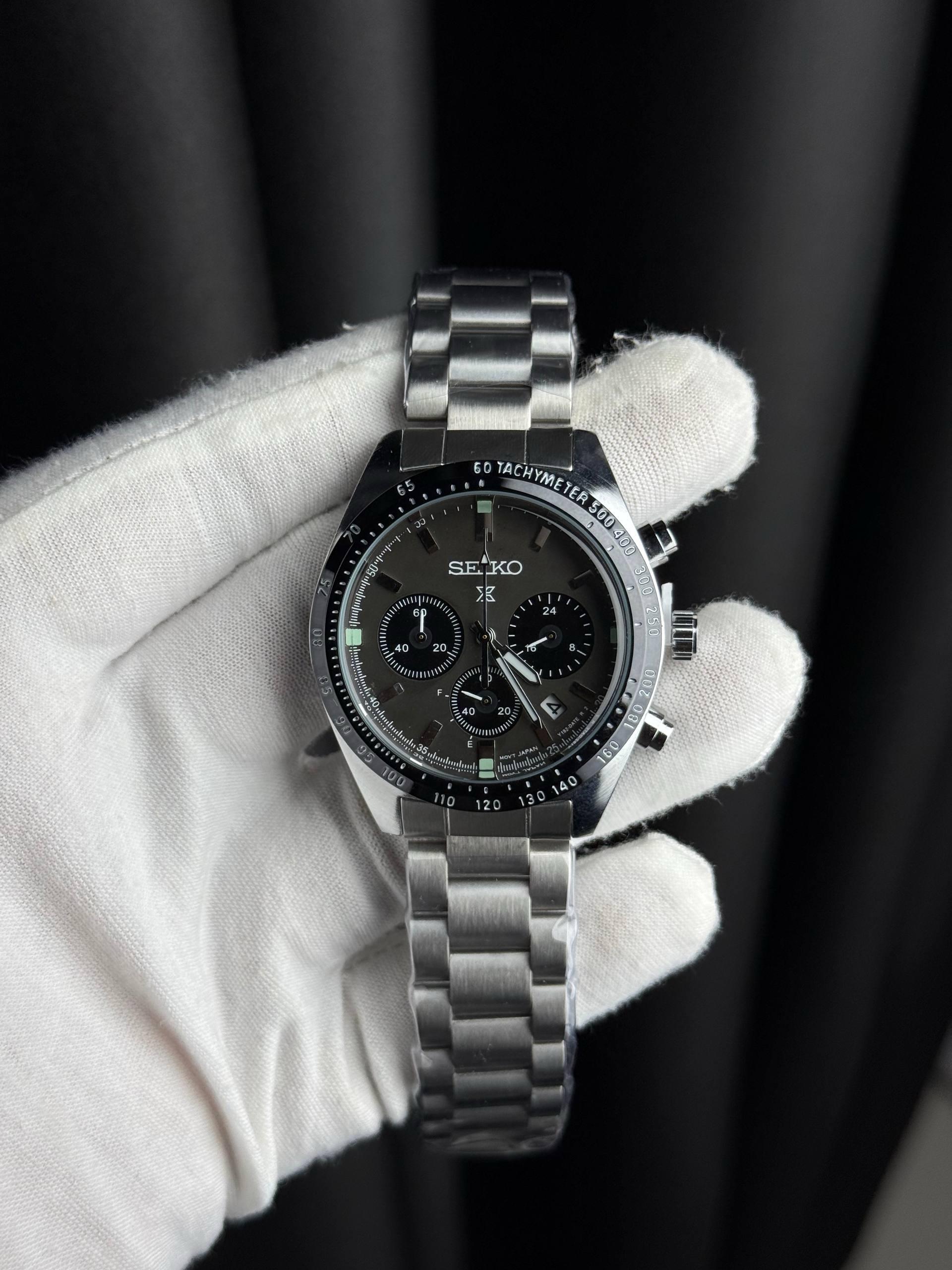 Seiko Prospex Speedtimer Solar Chronograph Men's Quartz Watch – Silver Grey