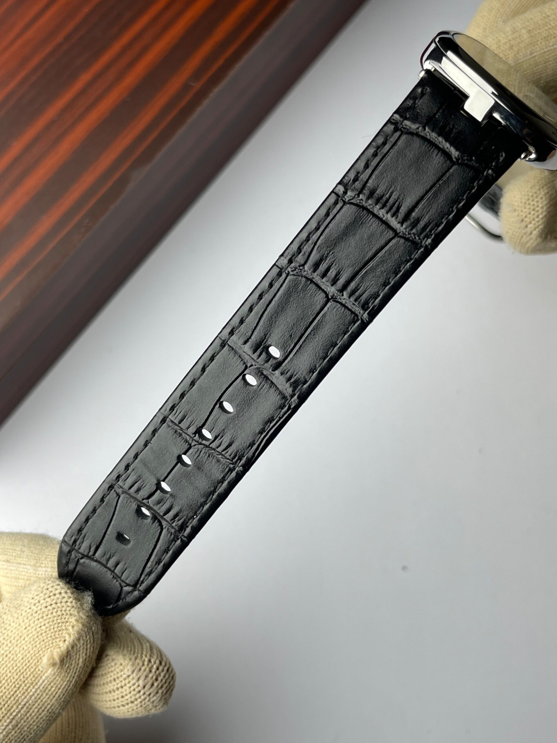 Patek Philippe Ellipse Quartz Leather Strap Watch for Men – Silver White - Image 4