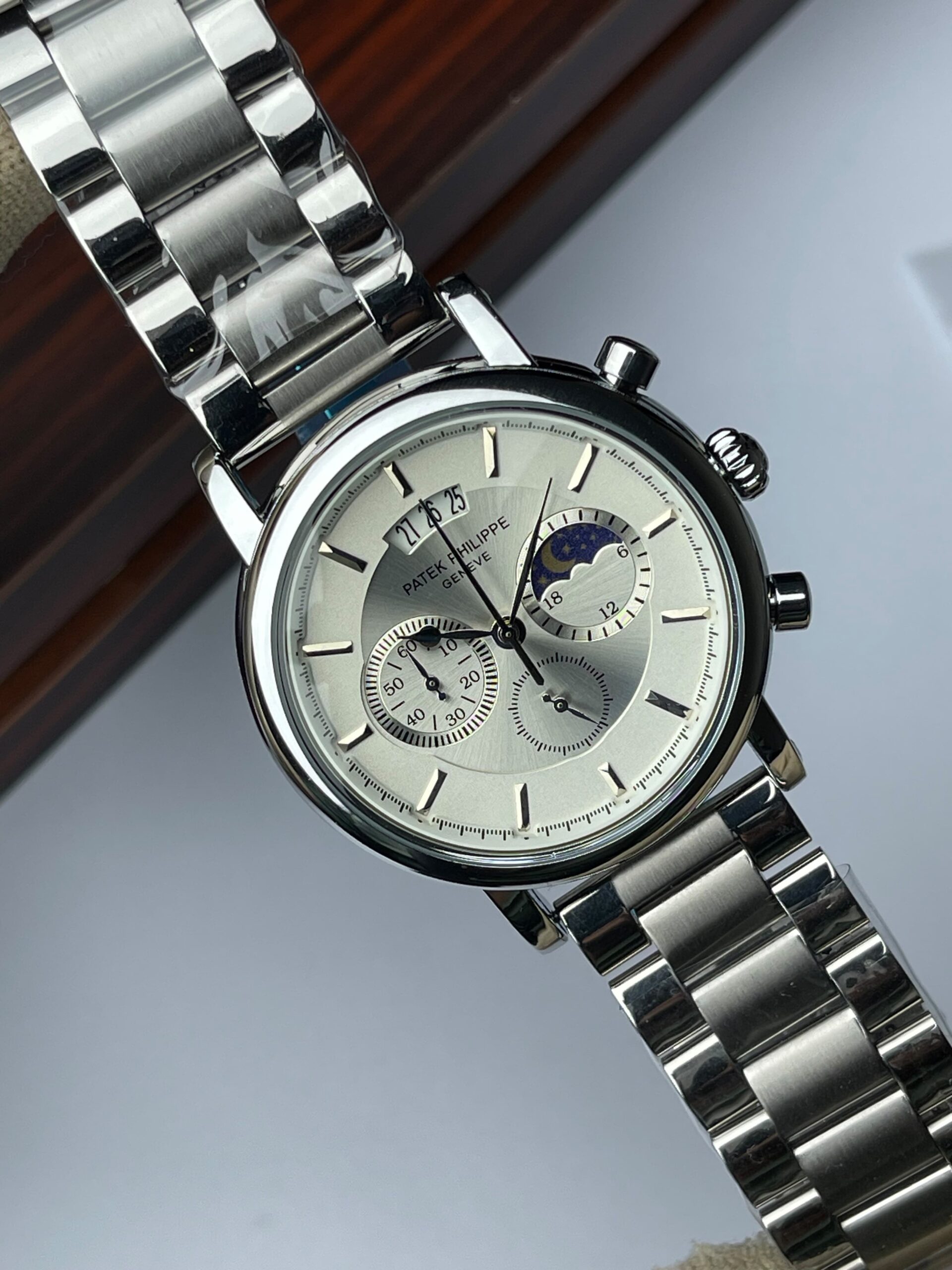 Patek Philippe Premium Quality Chronograph Quartz Watch for Men – Silver White